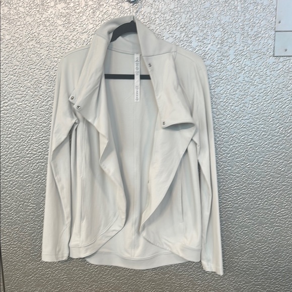 Lululemon Rulu Rally Wrap - Picture 5 of 9